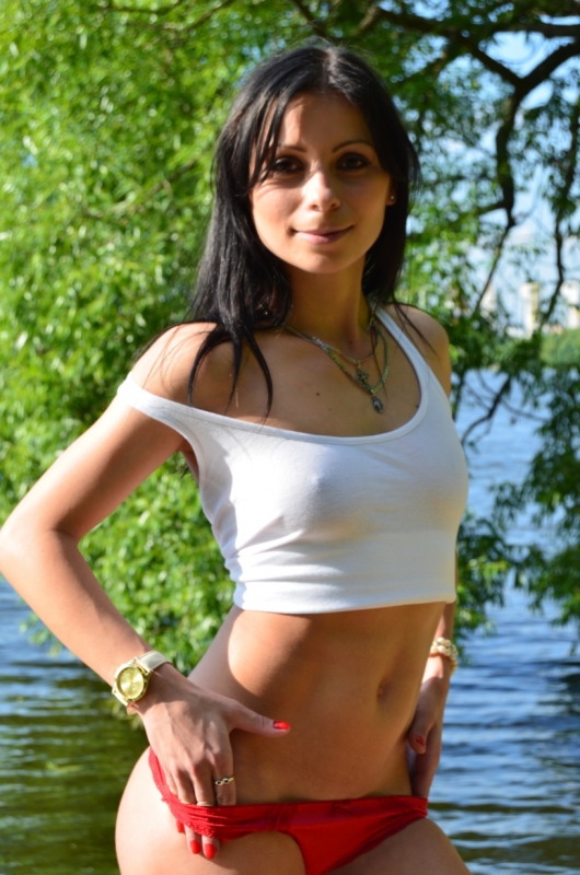Аделина, 22 года, 1 размер груди